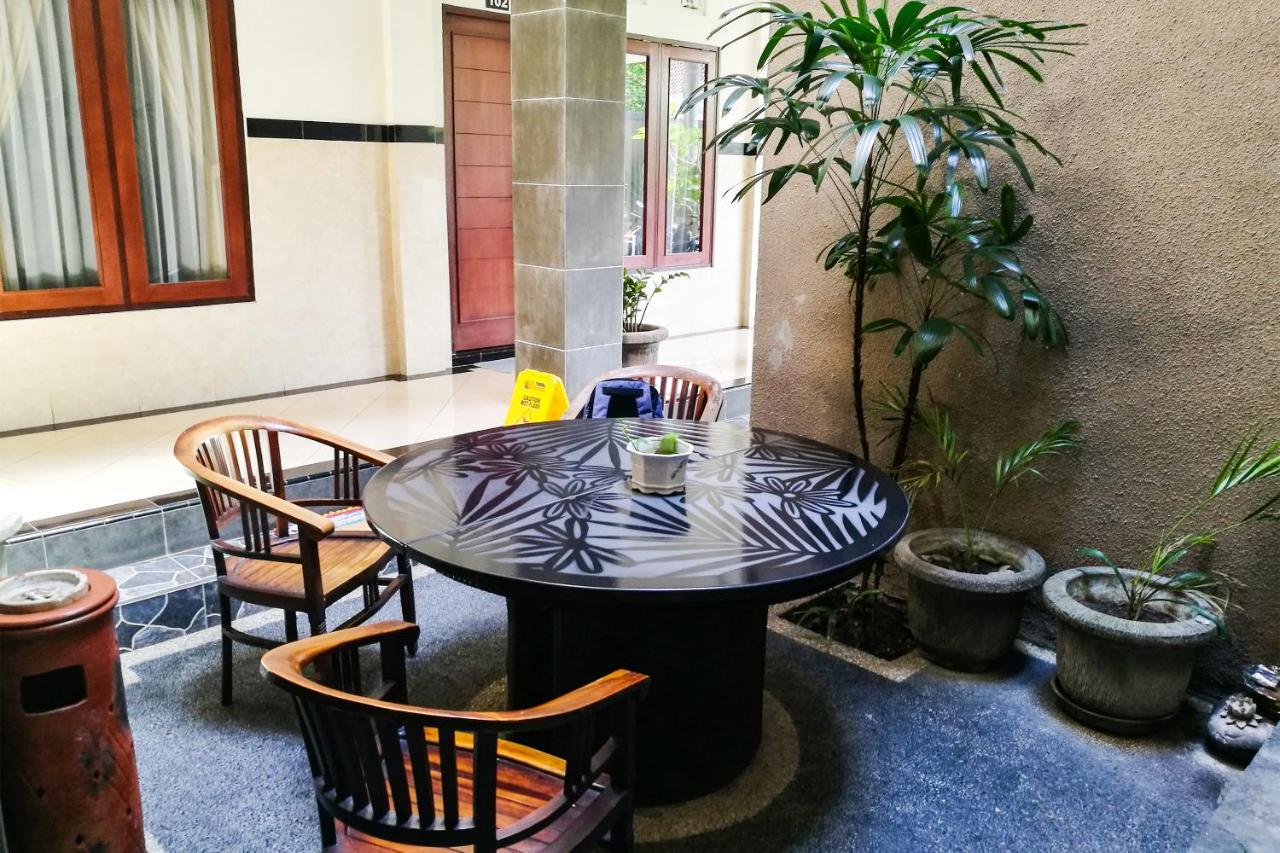 Oyo 3912 Wahyu Residence Bali 丹帕沙 外观 照片