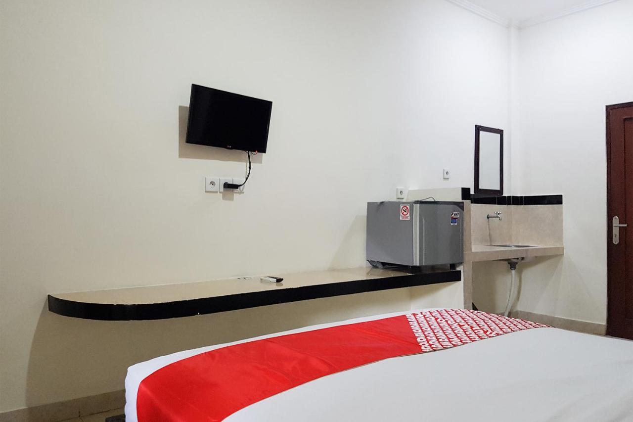 Oyo 3912 Wahyu Residence Bali 丹帕沙 外观 照片